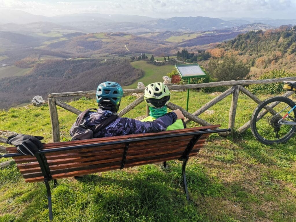 Tour e passeggiate nella campagna toscana